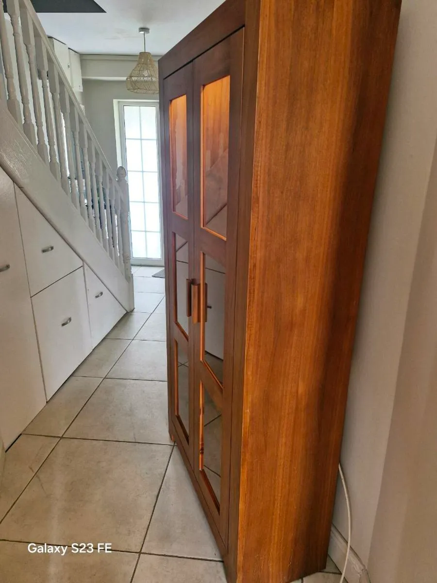 Lounge/display cabinet - Image 2