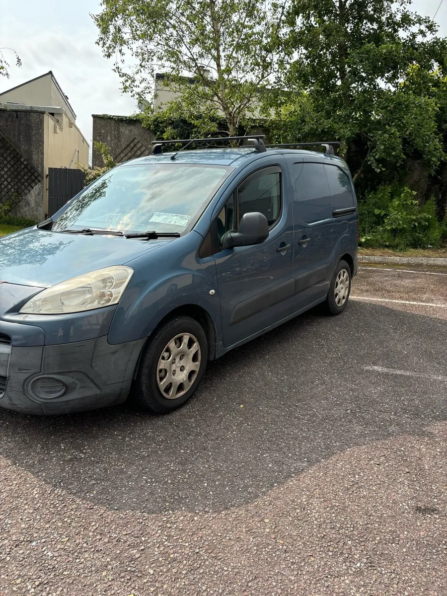 Peugeot partner van  test&tax 01/26 - Image 2