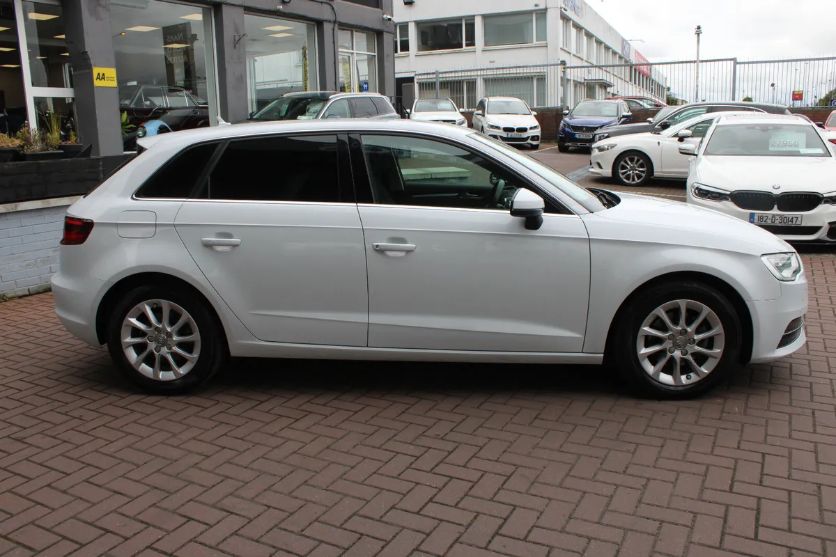Audi A3 1.4TFSI SE LTD 5DR HATCHBACK AUTOMATIC - Image 3