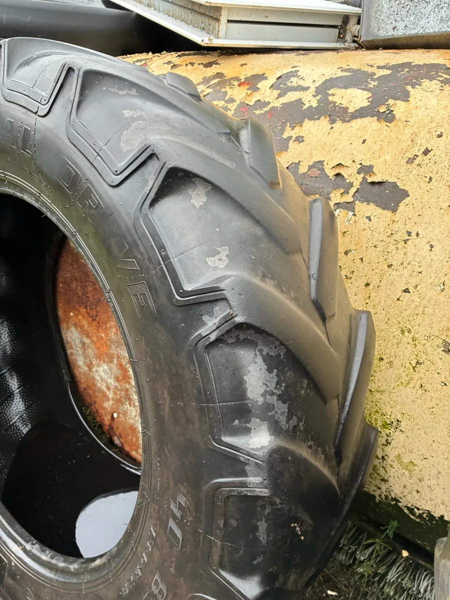 Tractor tyres 340/85R28 - Image 2