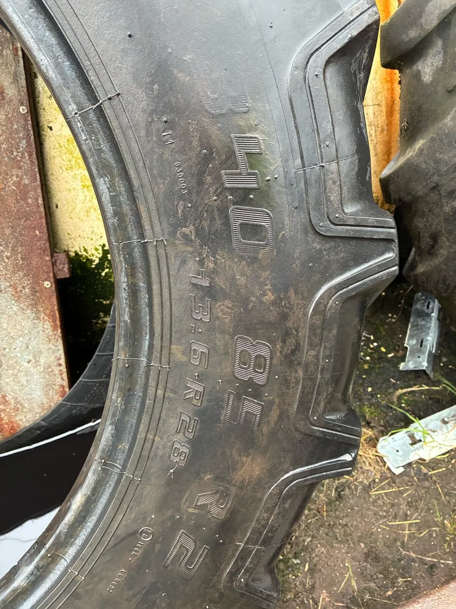 Tractor tyres 340/85R28 - Image 3