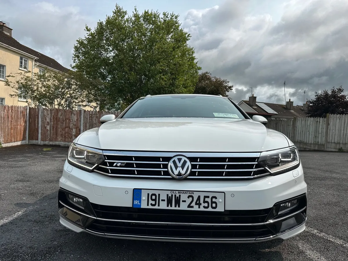 Volkswagen Passat 2019 - Image 1