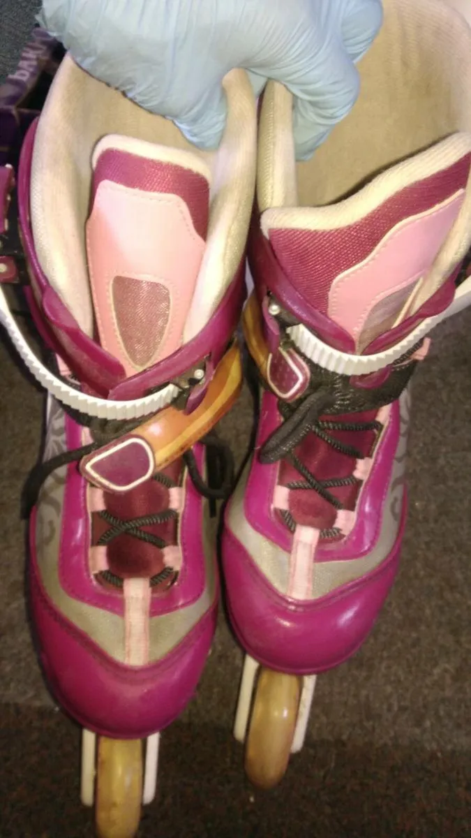 Roller Blades Size 7-8/42.Almost new - Image 2
