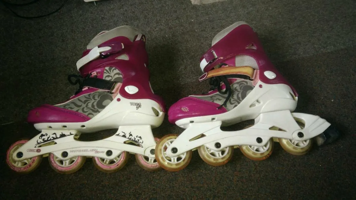 Roller Blades Size 7-8/42.Almost new - Image 4