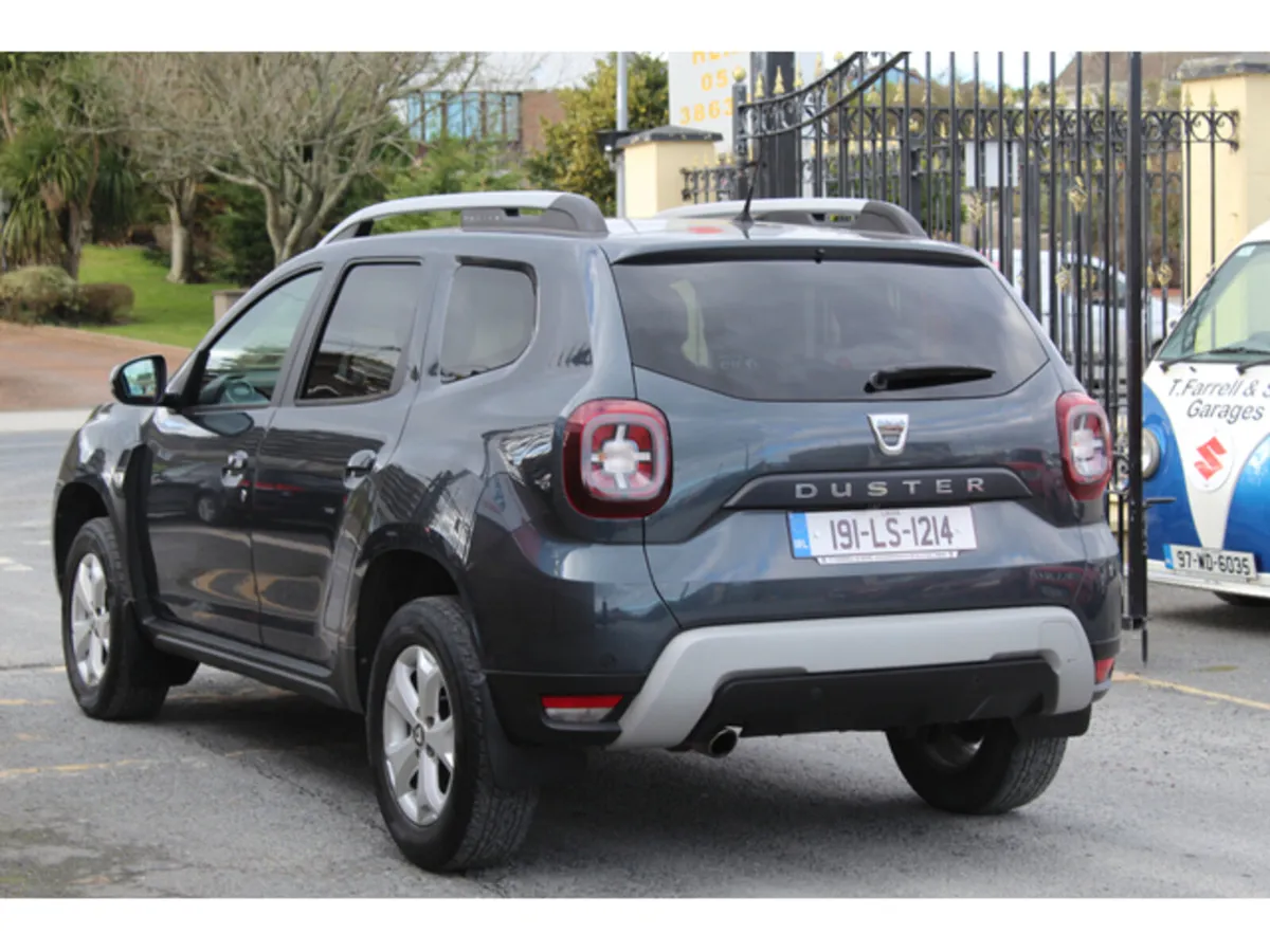 Dacia Duster 2019 1.6 Petrol *Warranty* - Image 2