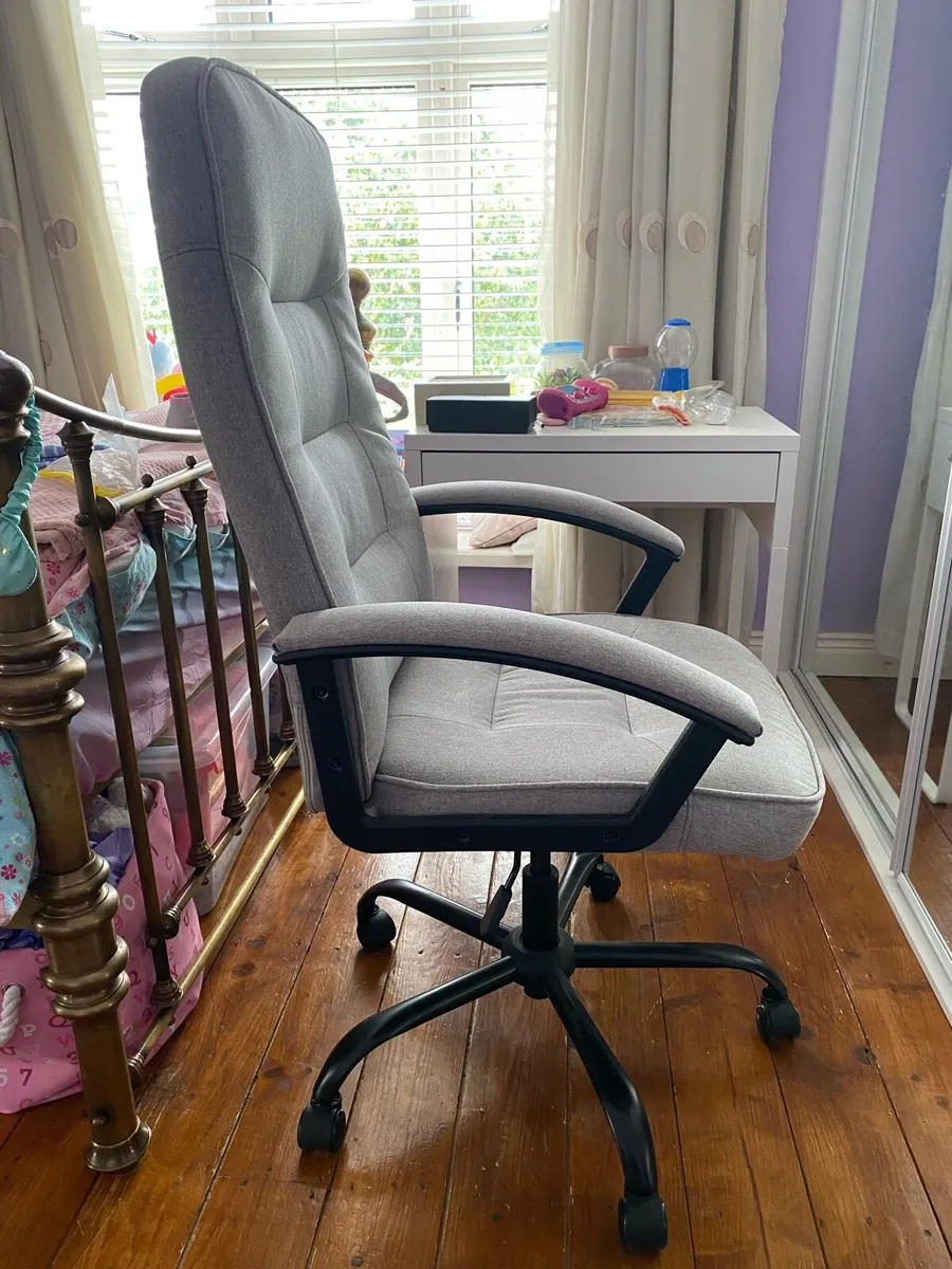 Office Chair - Image 3