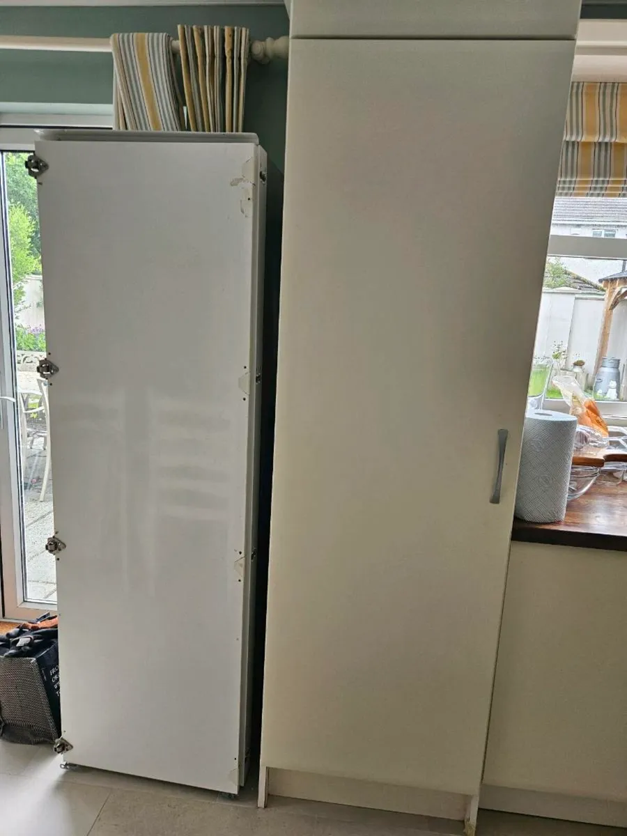Bosch fridge - Image 1