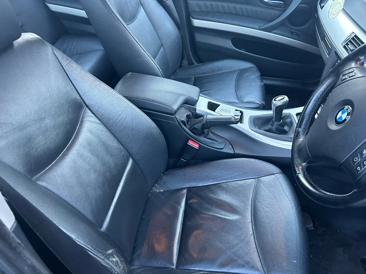 2011BMW - Image 3