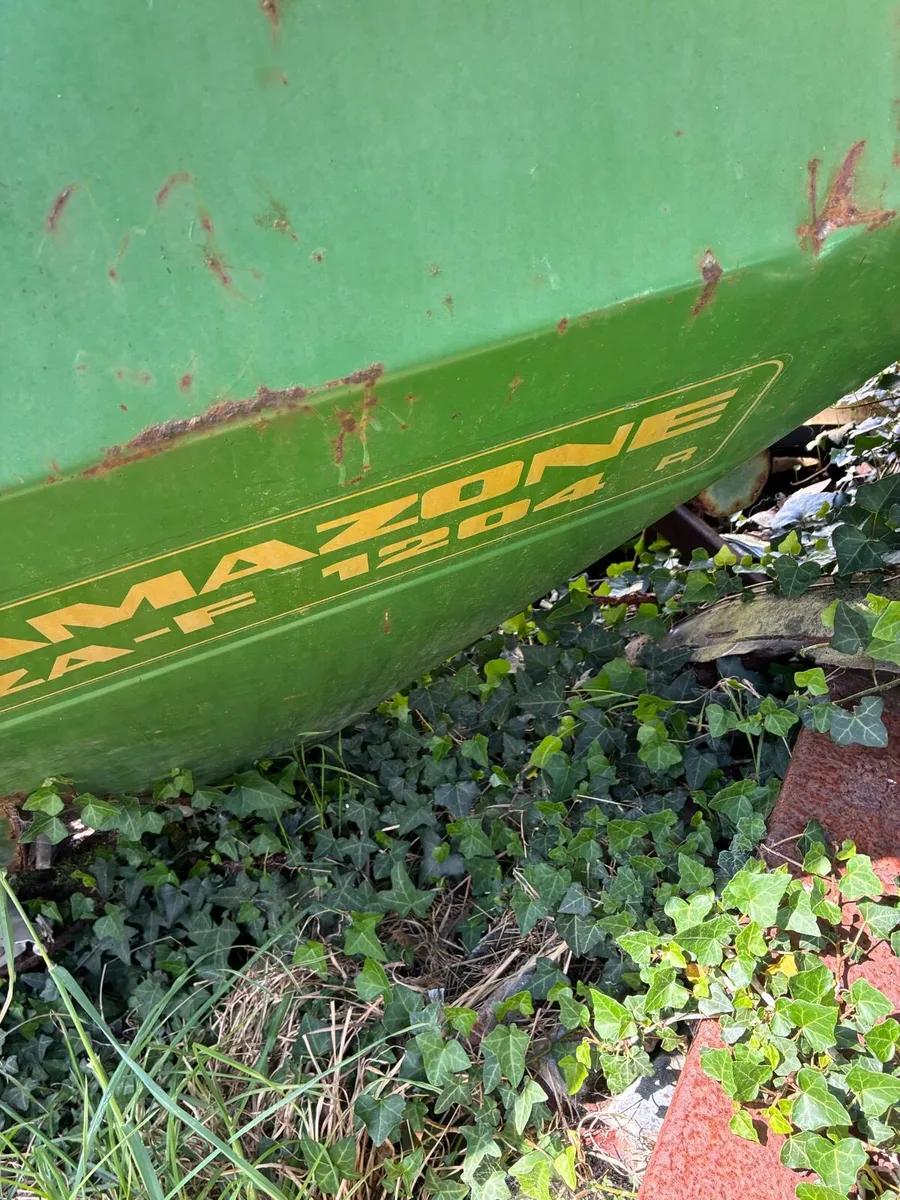 Amazone fertiliser sower - Image 3