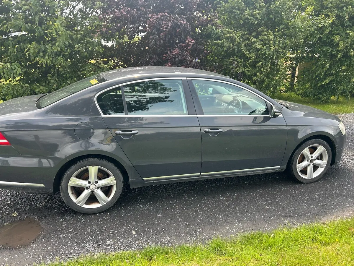 Car - Image 2
