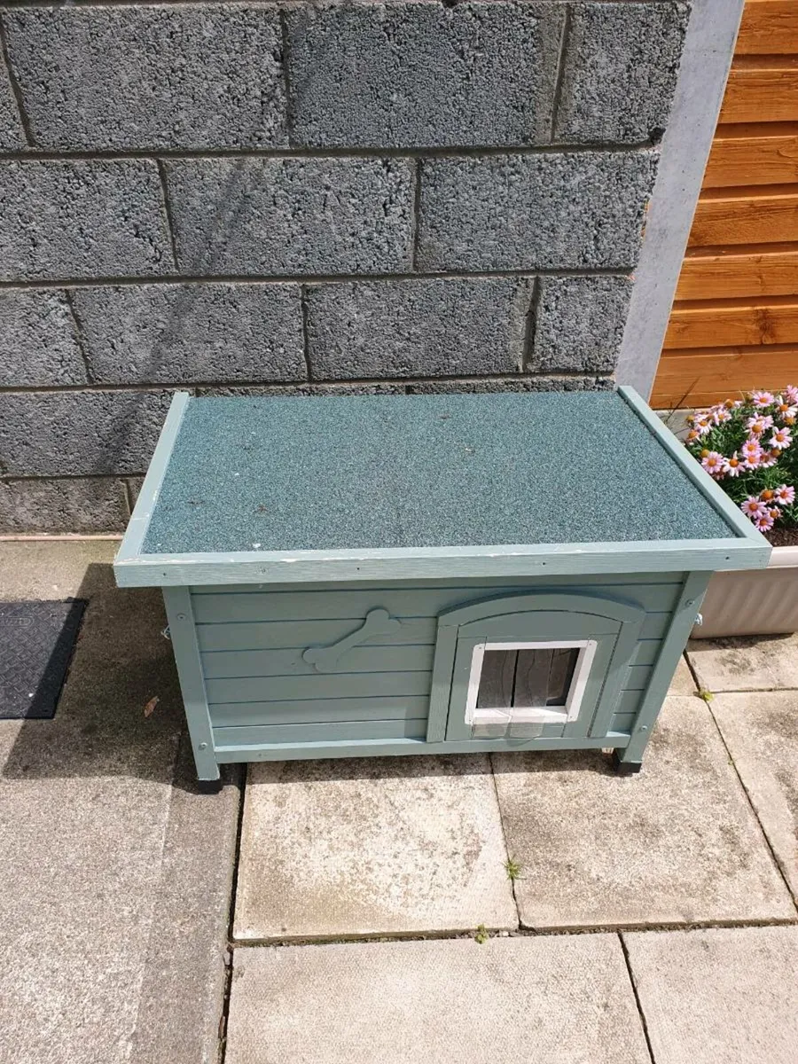 Cat house - Image 1