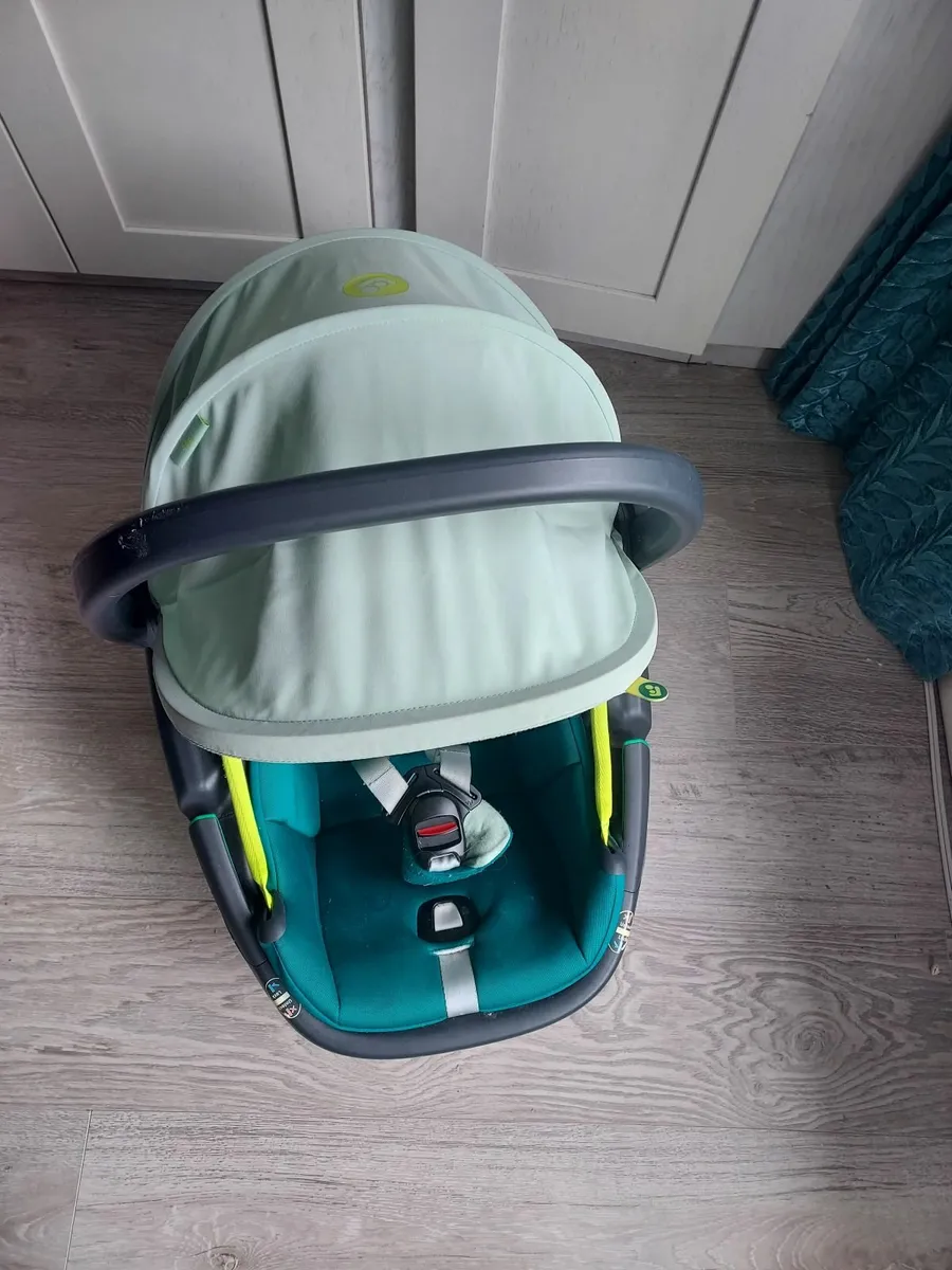 Maxi cosy & Isofix - Image 3