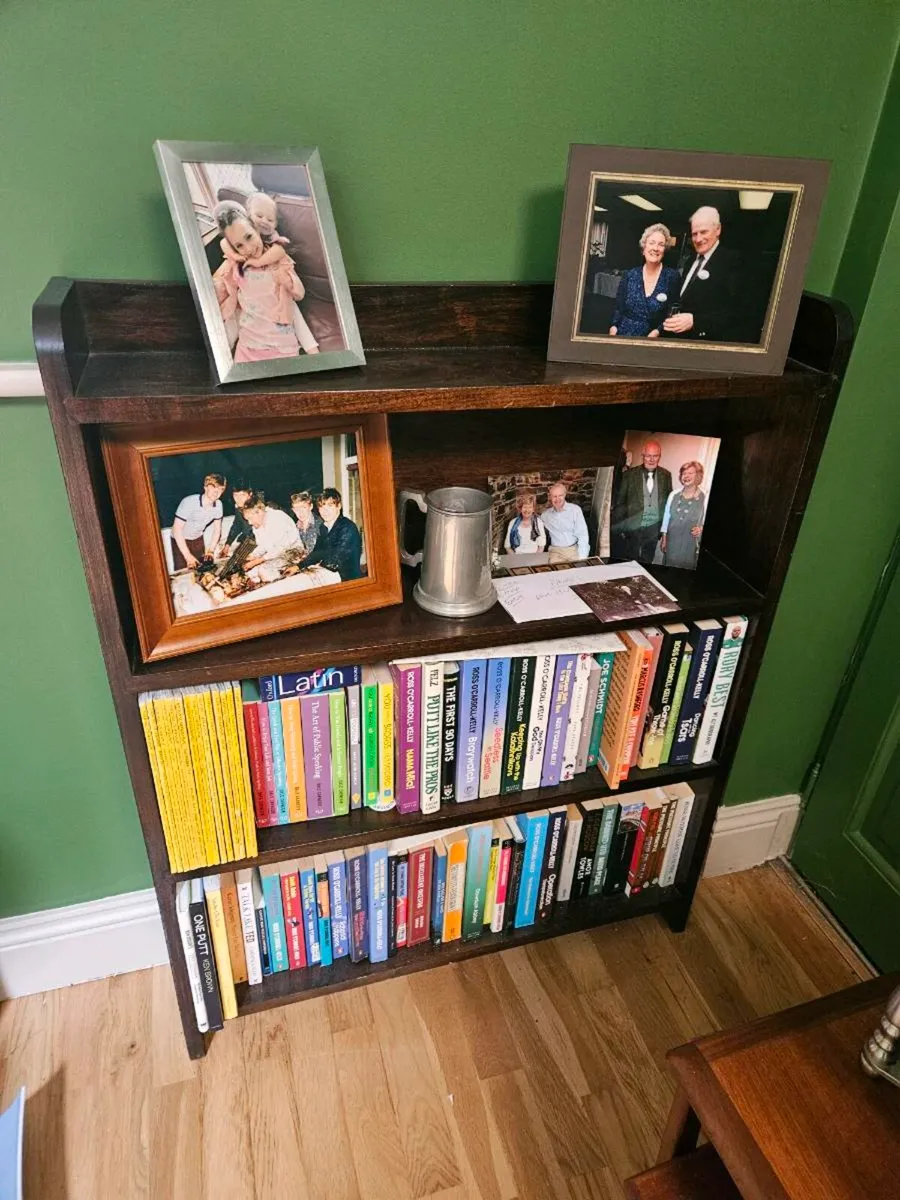 Bookshelf