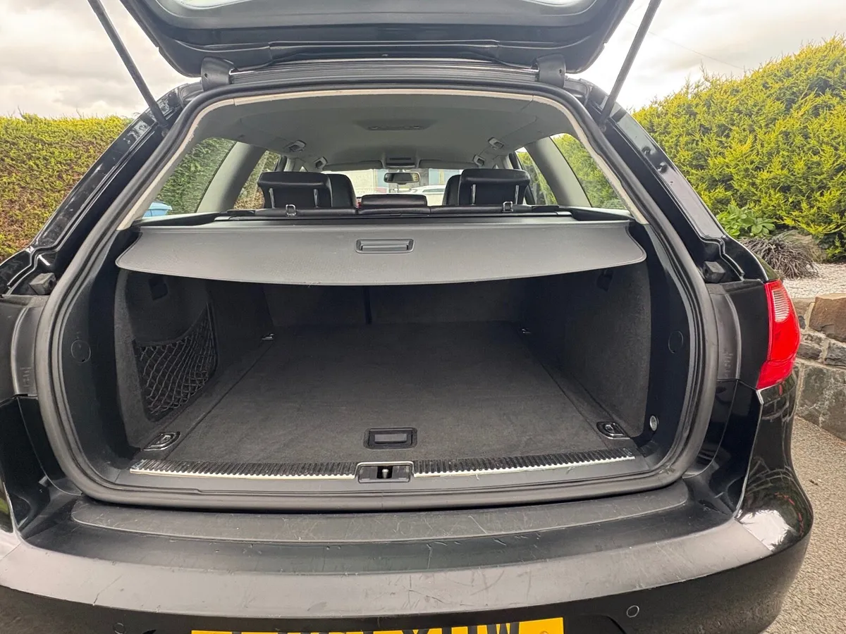 SEAT Exeo 2012 - Image 2