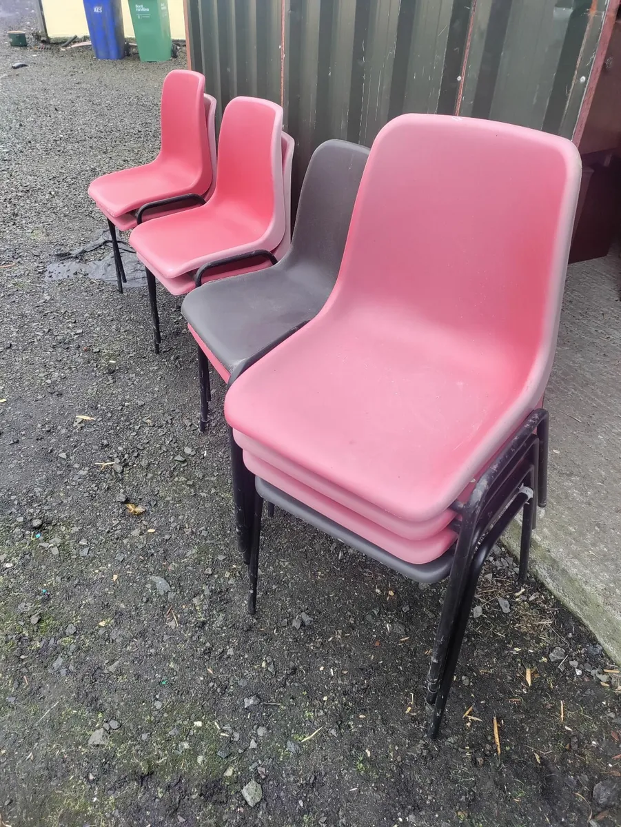 Poly chairs - Image 3