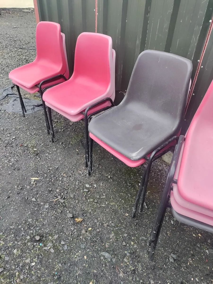 Poly chairs - Image 4