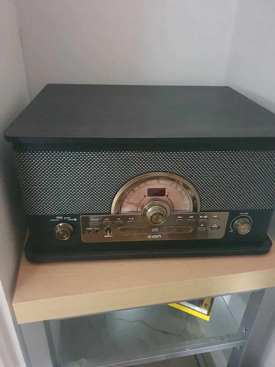 ION Superior LP Bluetooth Music Centre - Black Ash - Image 2