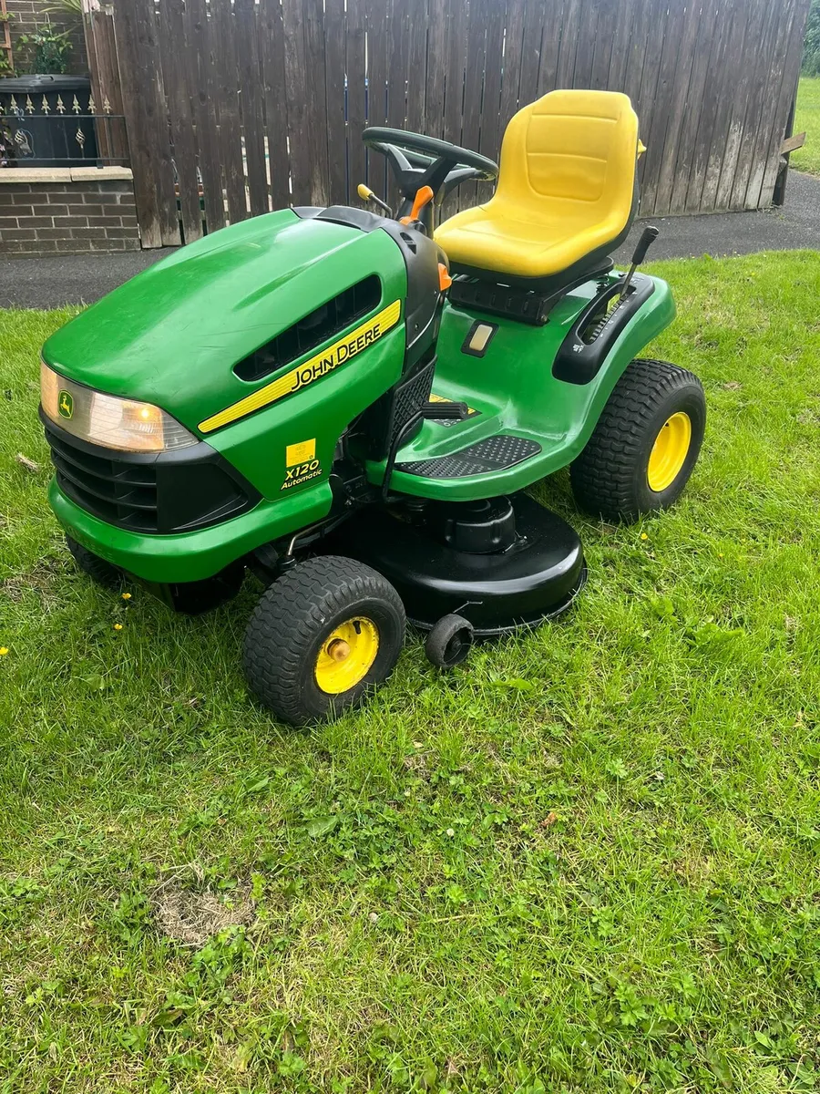 John deere mulching ride on lawnmower - Image 2
