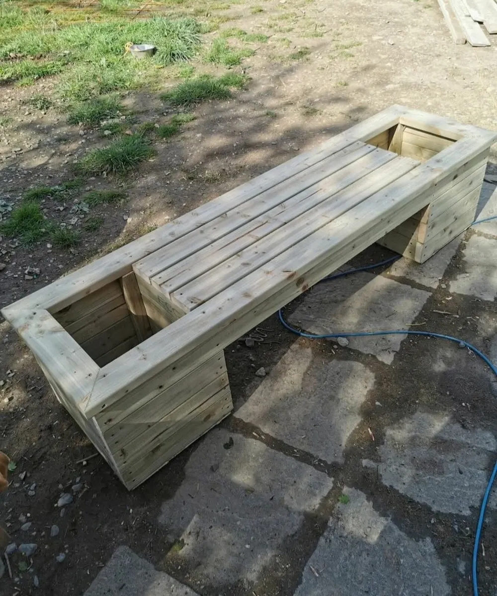 Garden furniture - Image 1