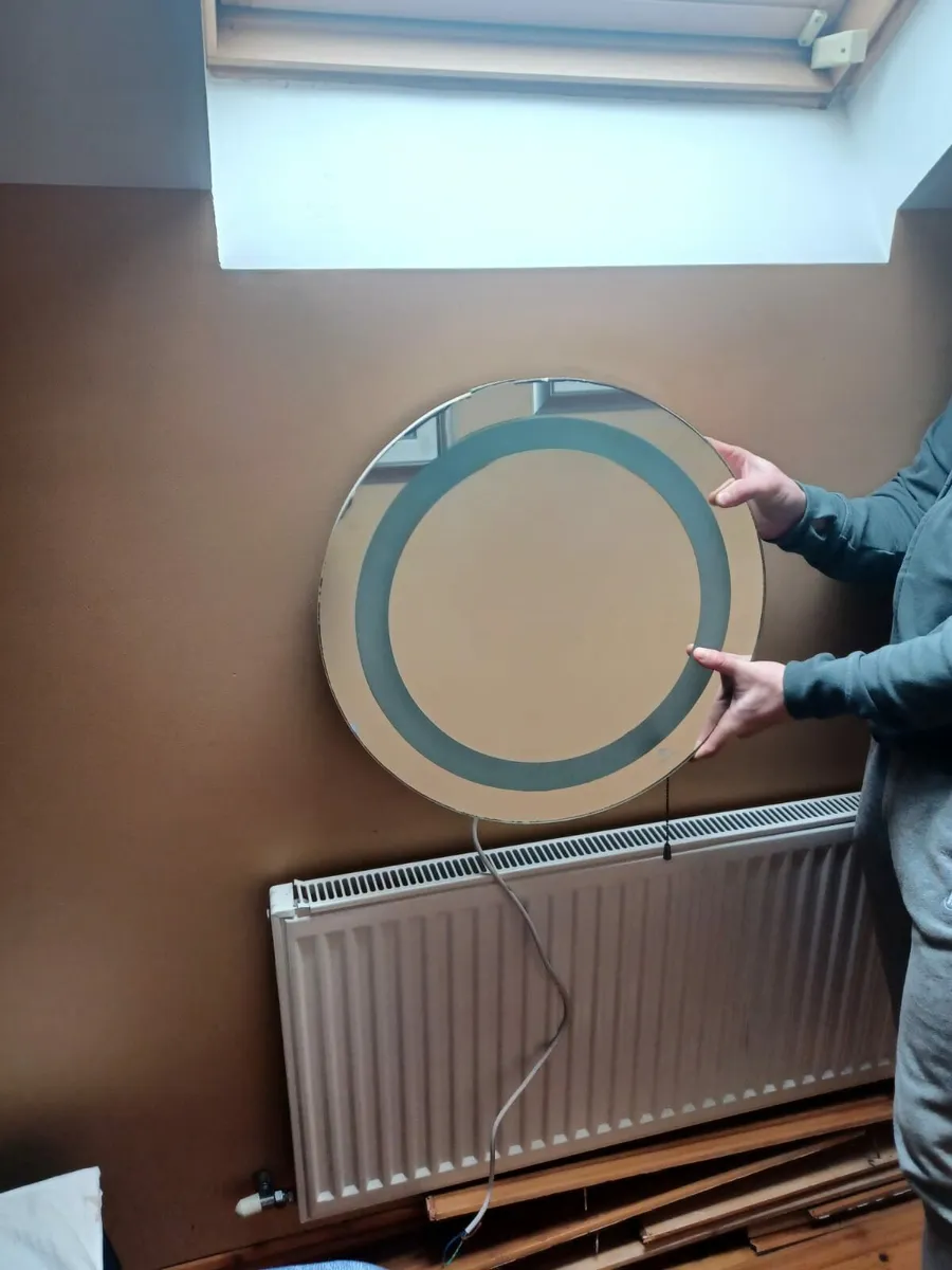Vanity unit, Hand Basin, light mirror - Image 3