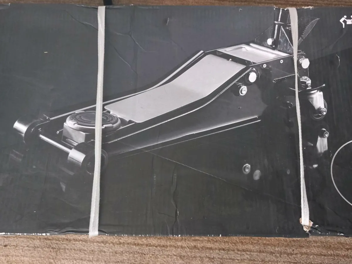 Trolley jack halfords brand new in box 2 ton - Image 3