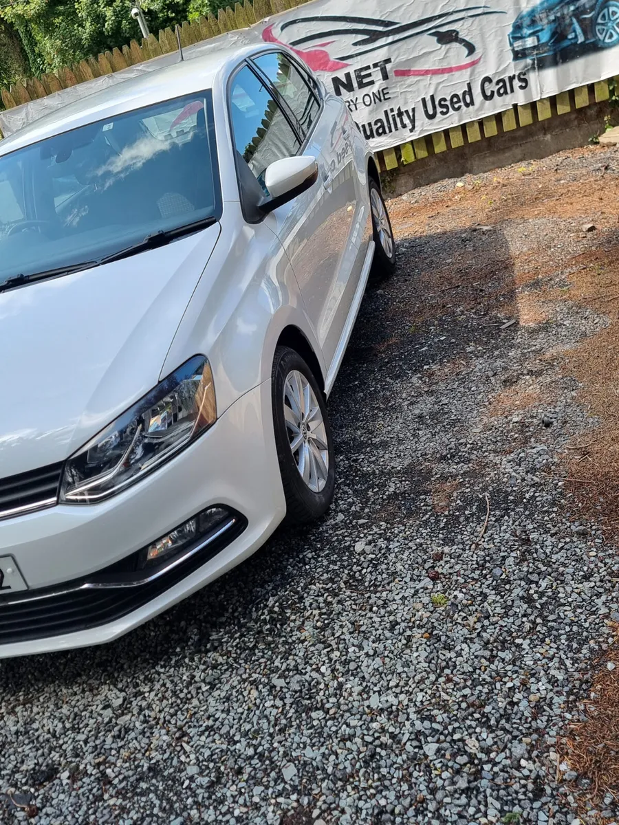 2015 Volkswagen Polo  1.2  COMFORTLINE TOP SPECS - Image 4