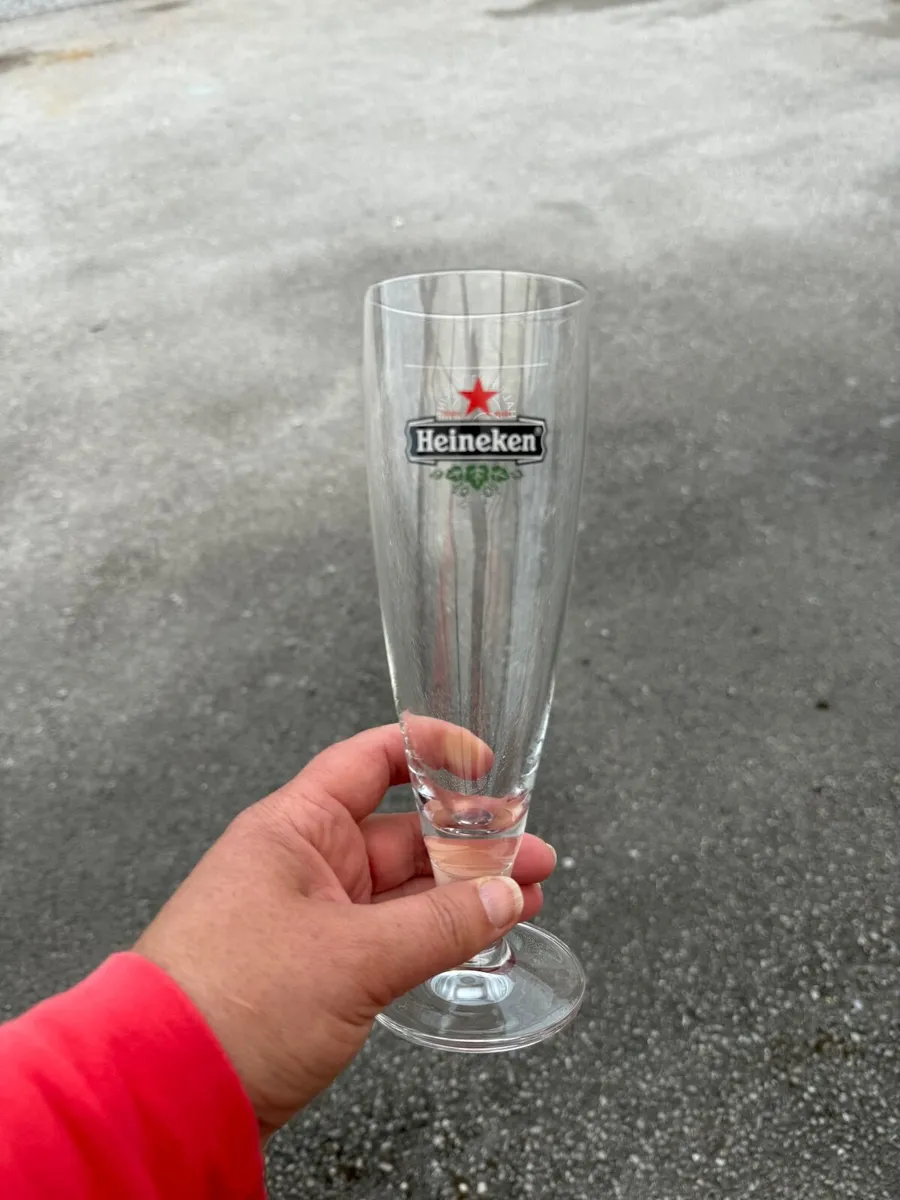Heineken branded 1/2 pint glasses - Image 1