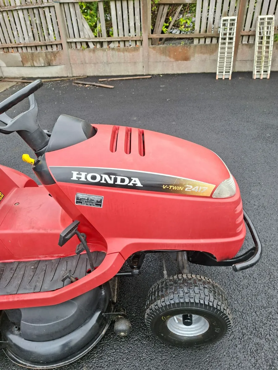 Honda ride on mower - Image 1