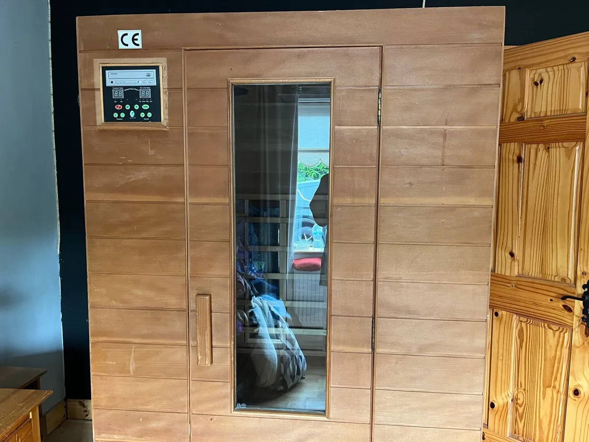 Infrared sauna - Image 1