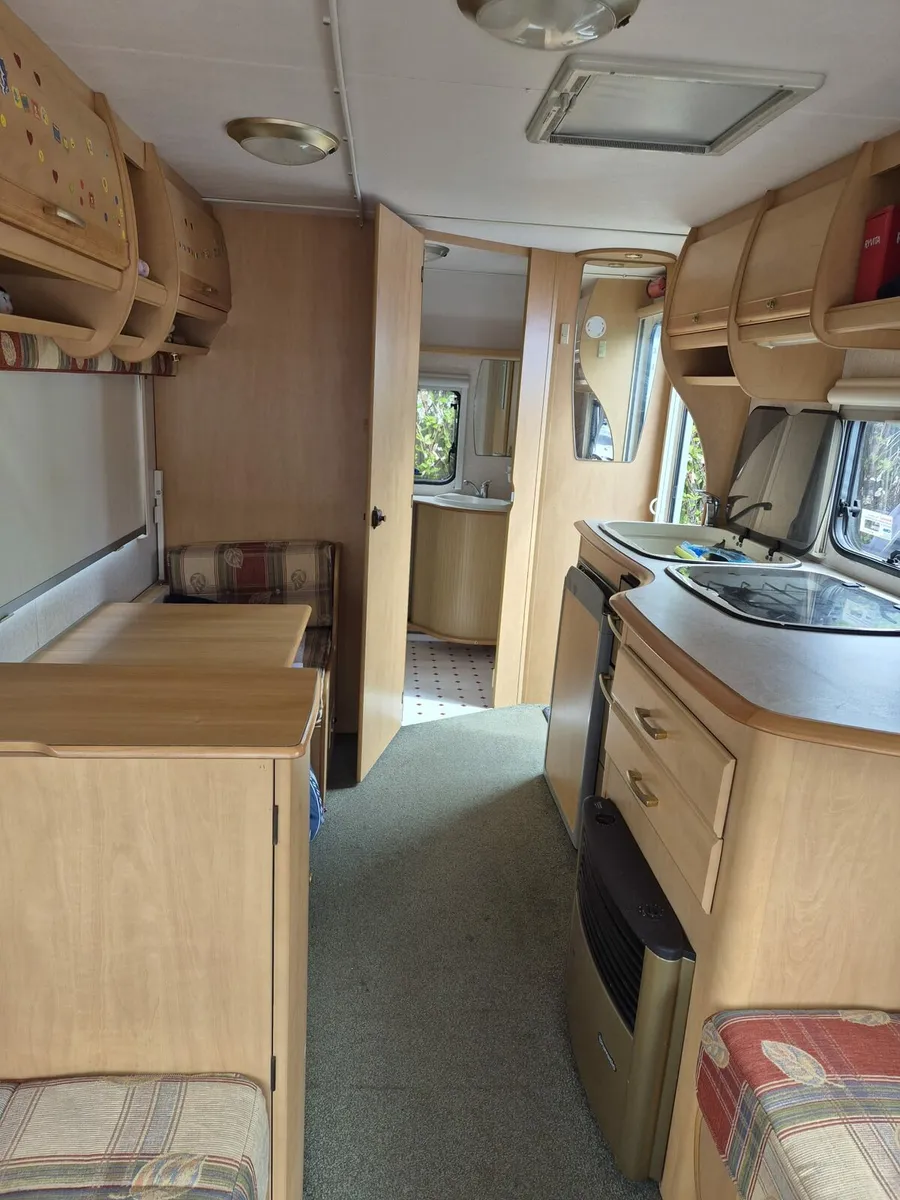 Caravan - Image 2