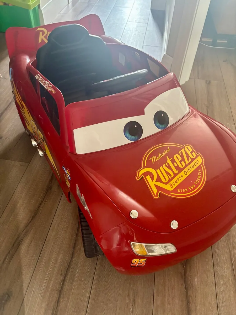 Lightning McQueen car kids to drive - Image 1