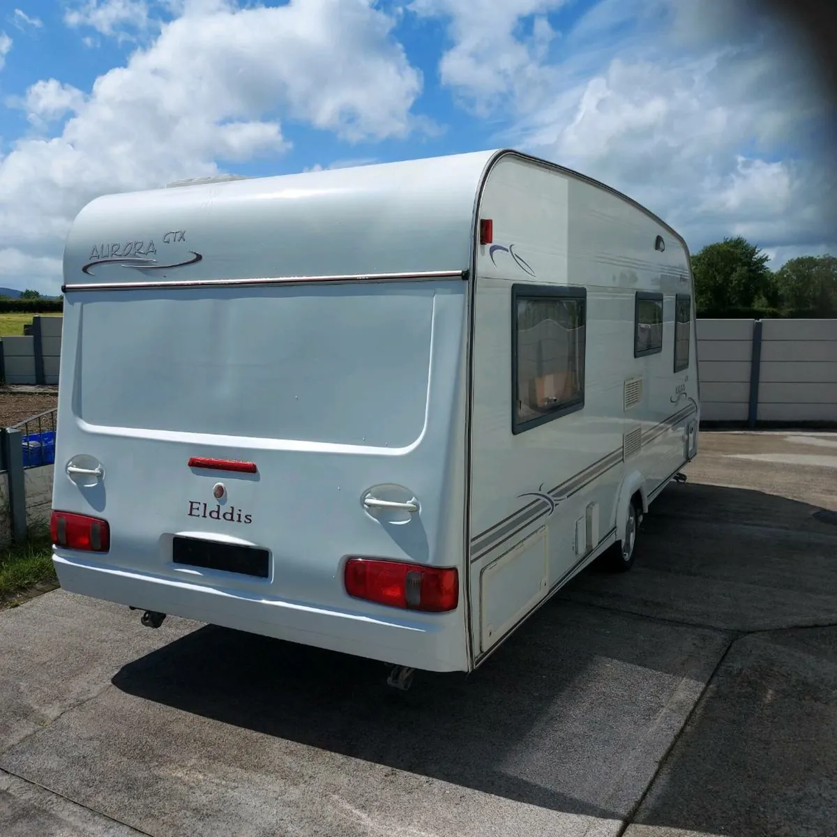 Caravan - Image 3
