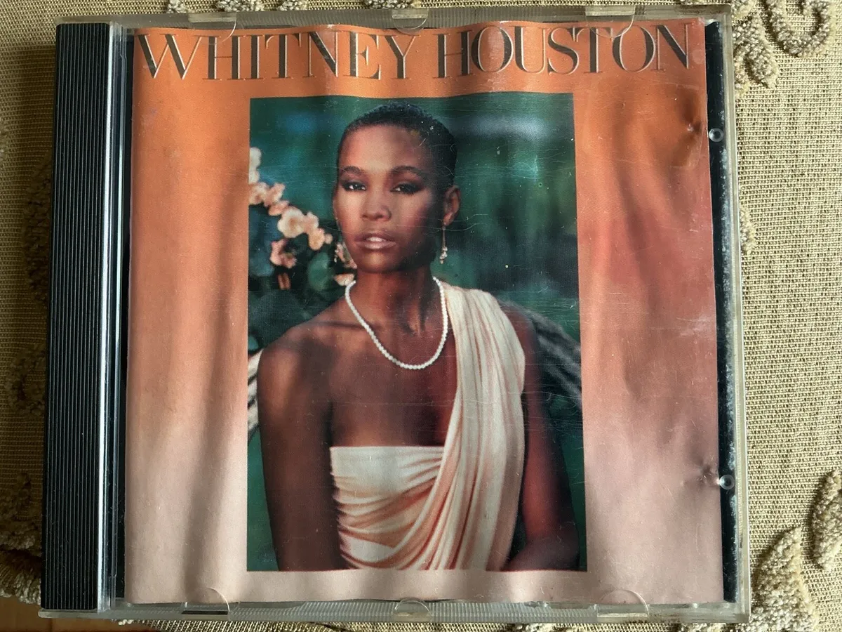 Whitney Houston cd - Image 1