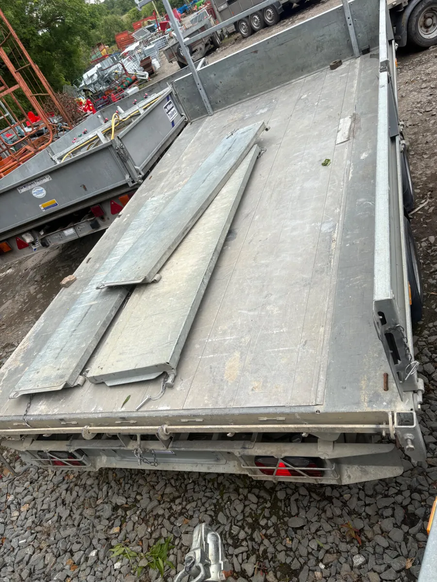 Ifor Williams 12ft tipping trailer - Image 3