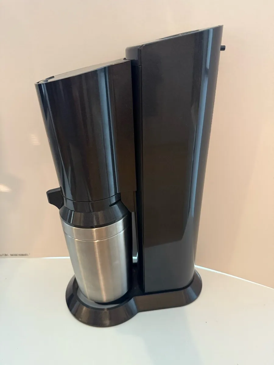 Sodastream sparkling water maker - Image 1