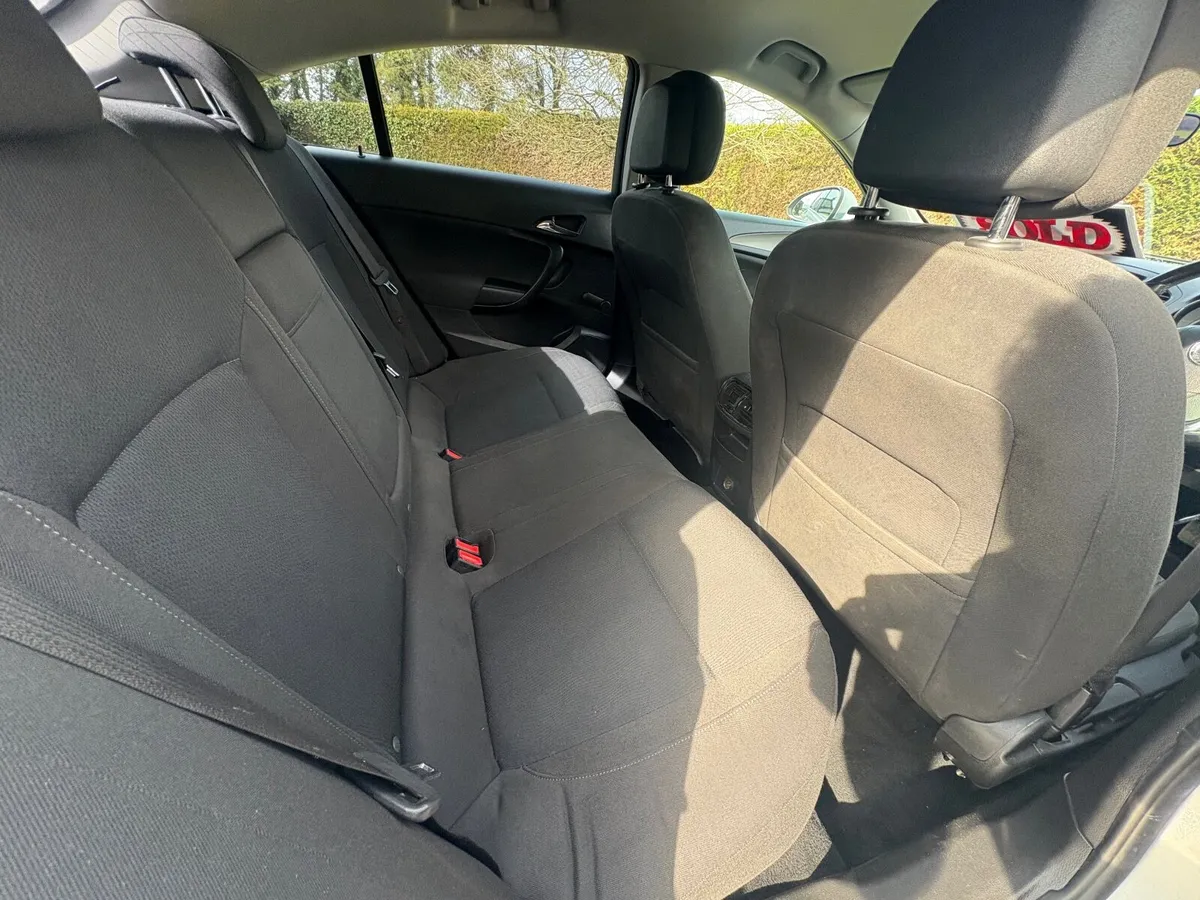 Vauxhall Insignia 2012 - Image 3