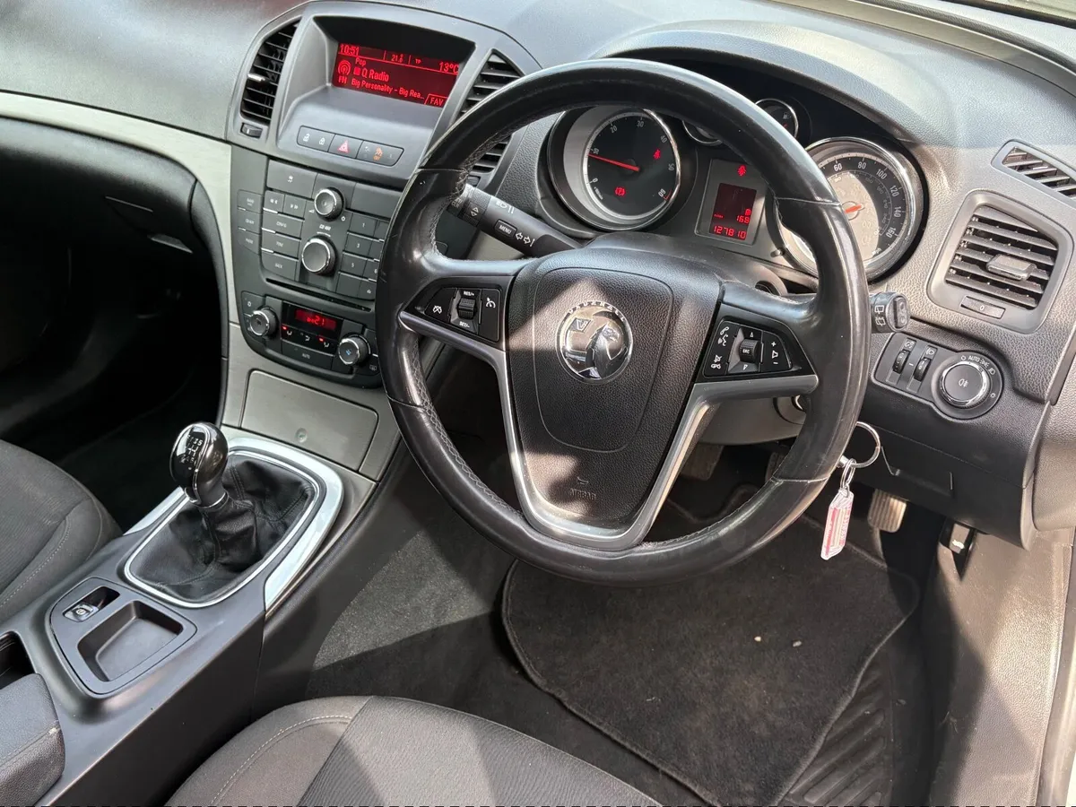 Vauxhall Insignia 2012 - Image 4