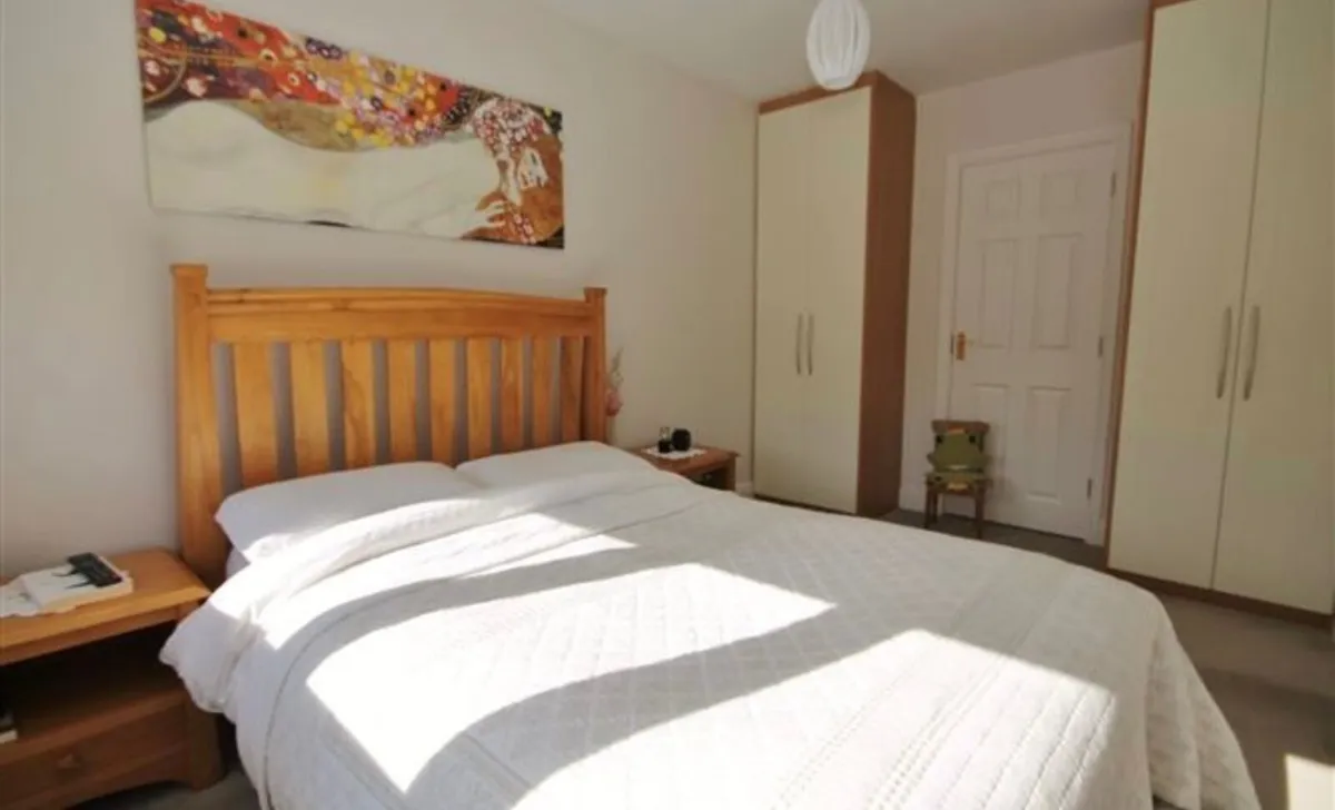 Bed double wooden frame - Image 1