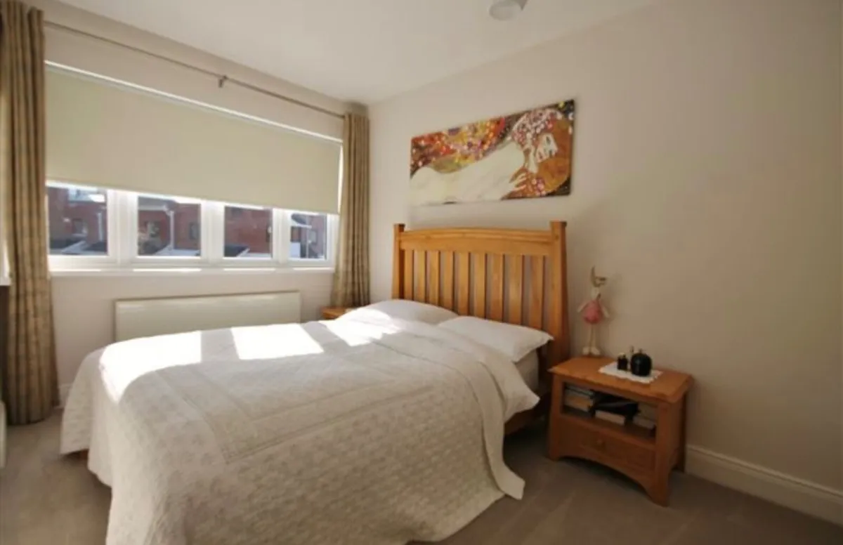 Bed double wooden frame - Image 2
