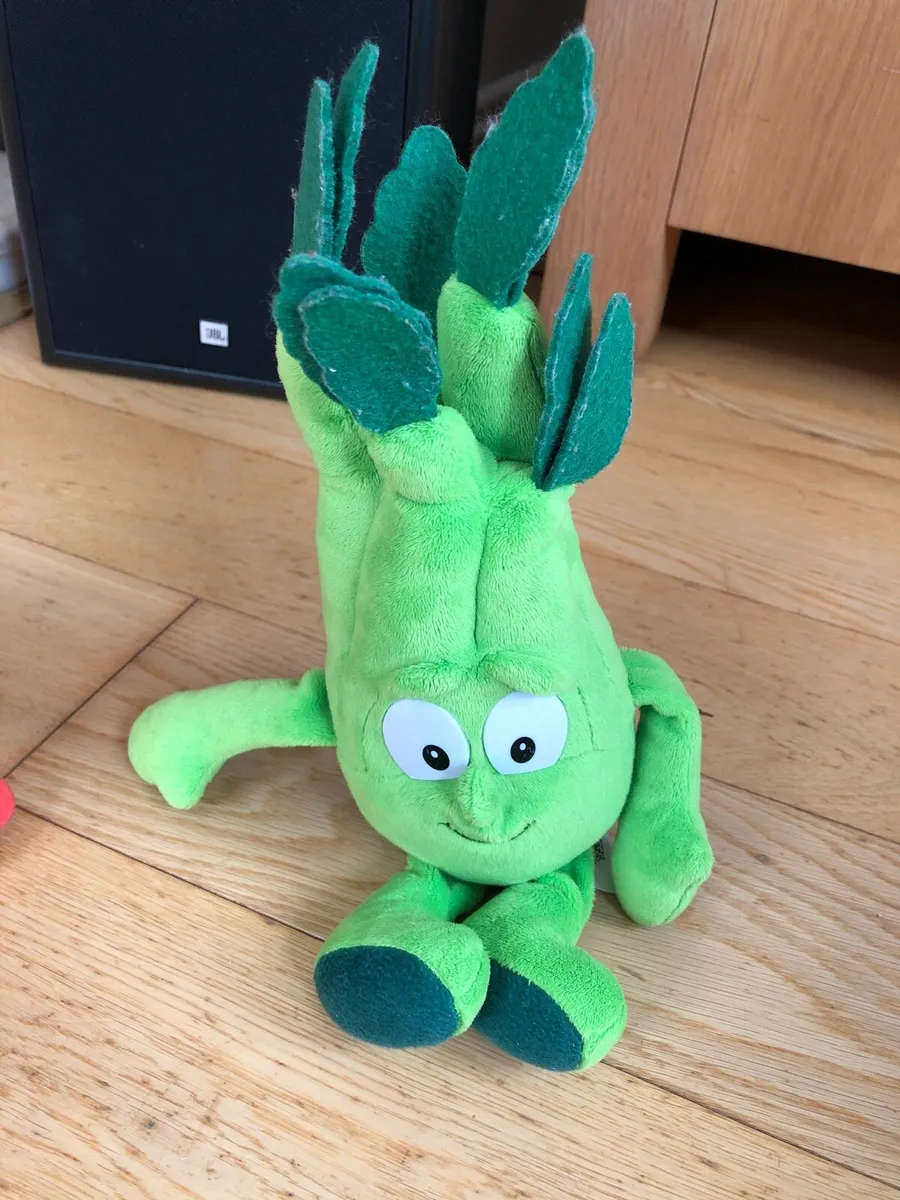 Sorted plush vegetable toys - Image 2
