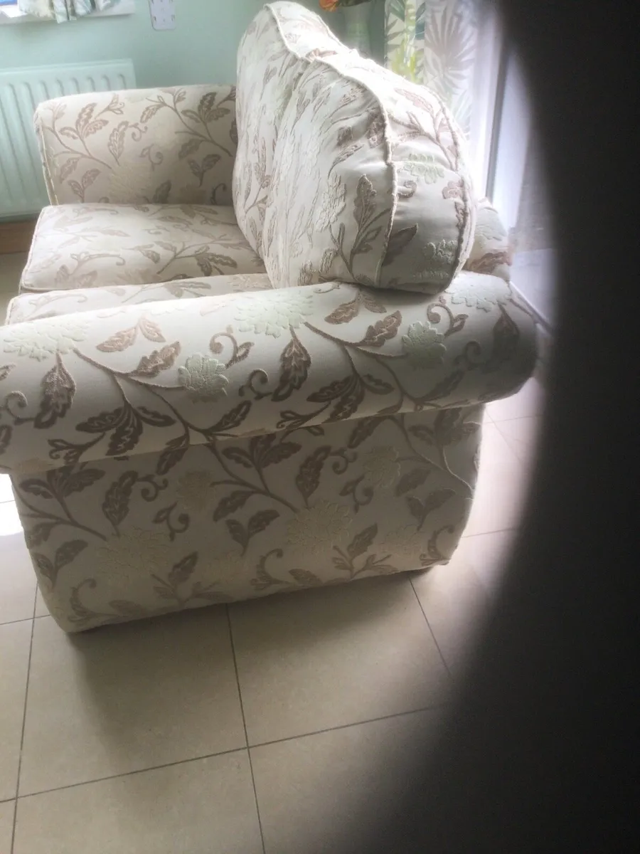 Couch - Image 3