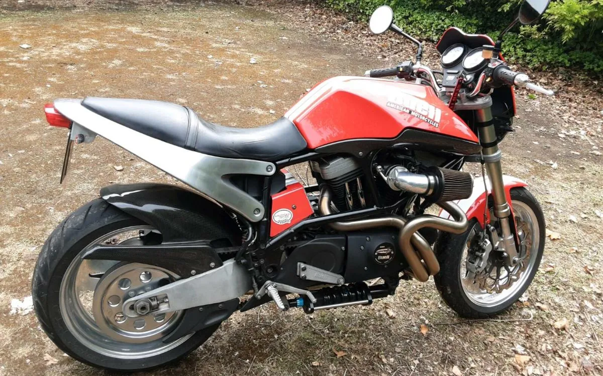419 of 800 Buell X1 lightning racing red stripe - Image 4