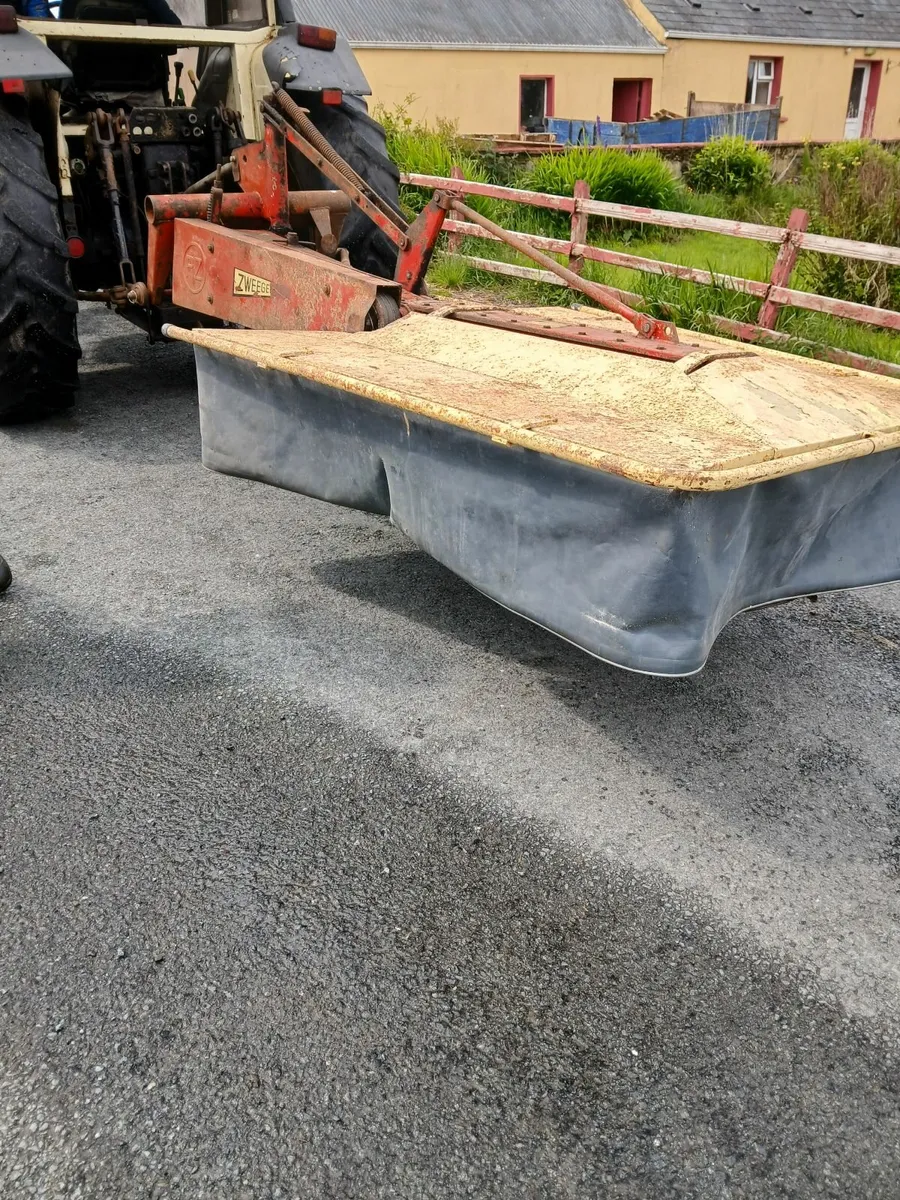 Farm machinery - Image 1