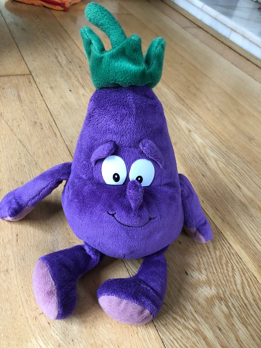 Assorted vegetable plush tots - Image 2