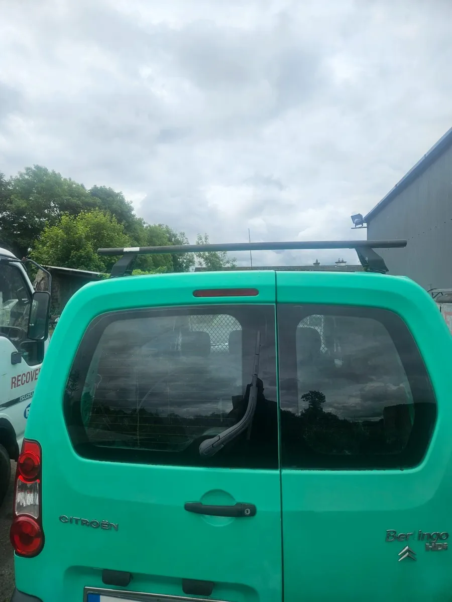 Citroën   2010 taxed  and tested  02 26 - Image 2