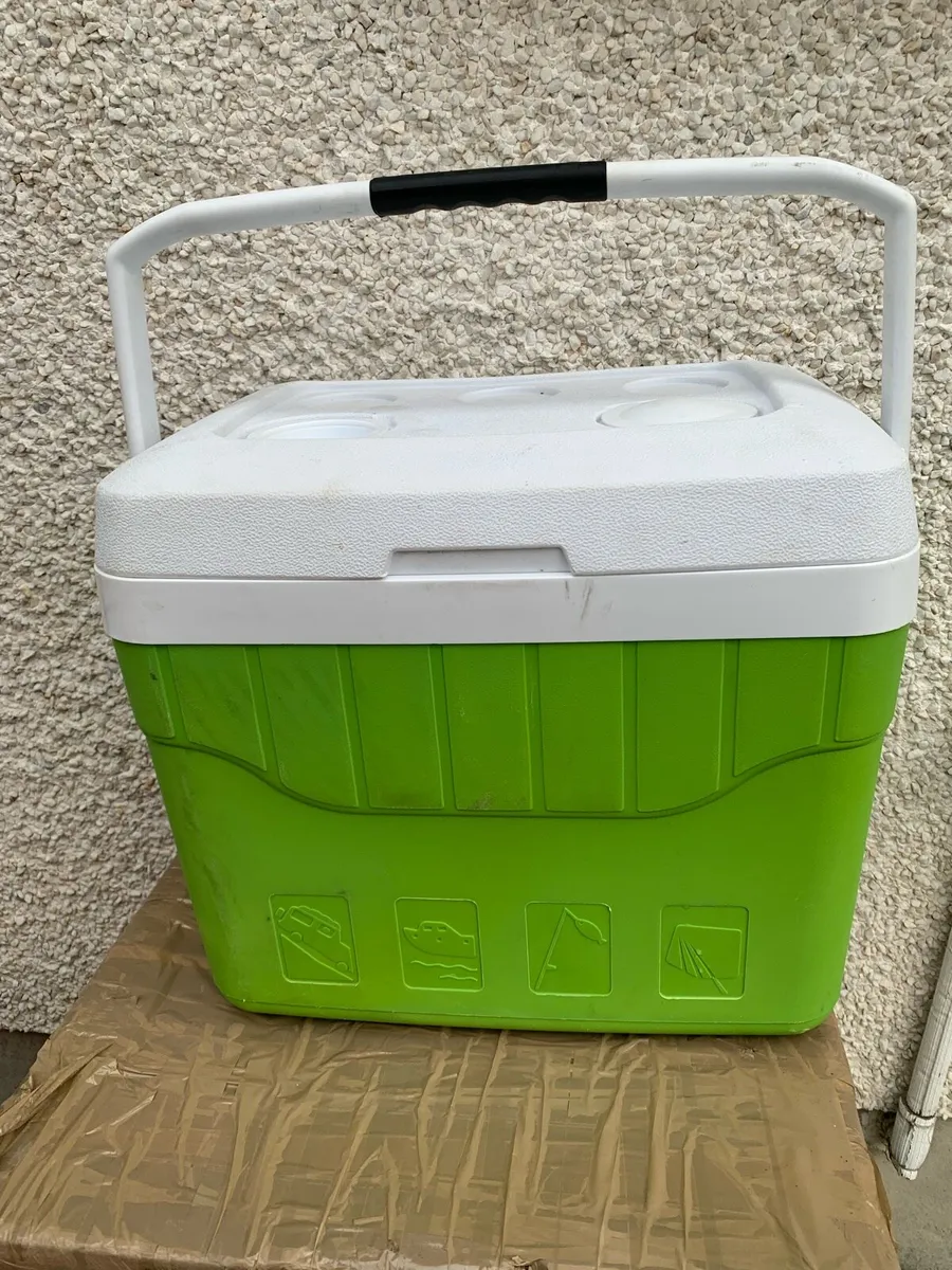 Cool box - Image 1