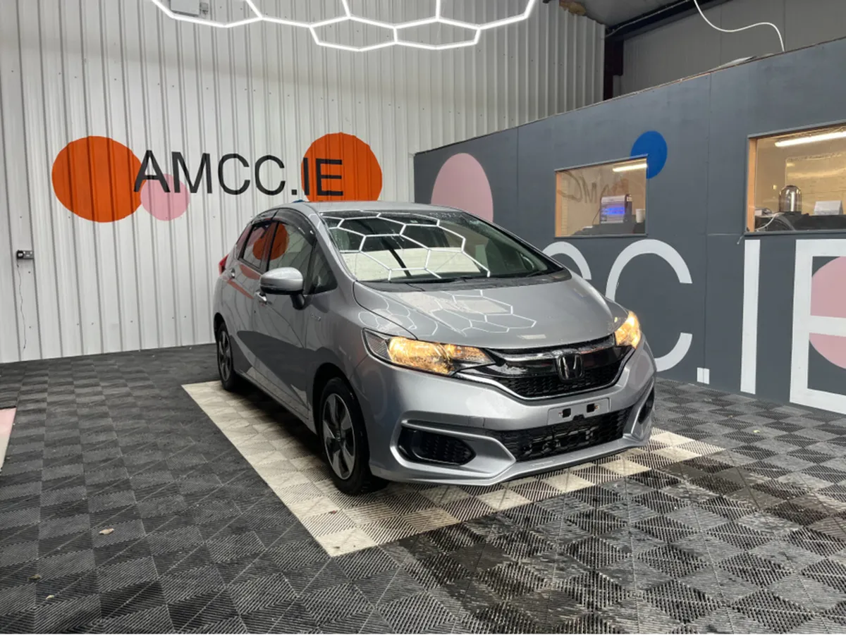 Honda Fit 1.5 HYBRID / 68k KMs / ADAPTIVE CRUISE & - Image 1