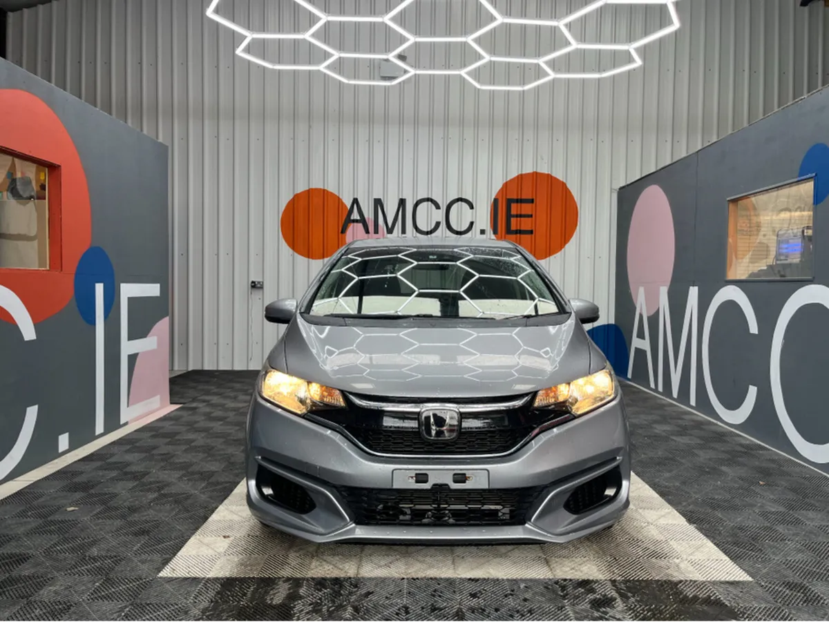 Honda Fit 1.5 HYBRID / 68k KMs / ADAPTIVE CRUISE & - Image 2