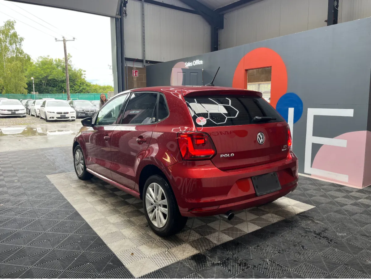 Volkswagen Polo 1.2 PETROL / 48k KMs / AUTOMATIC - Image 4