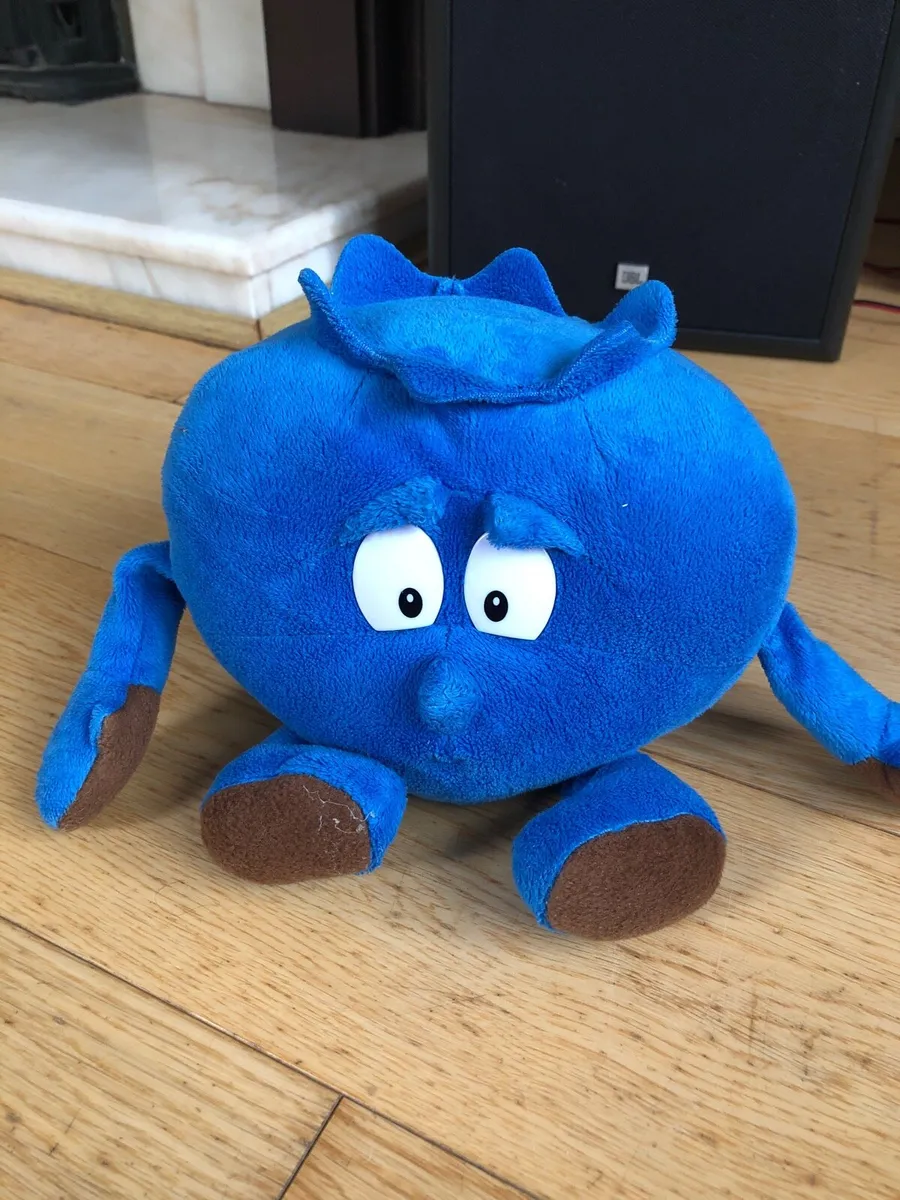 Assorted plush vegetable toys - Image 2